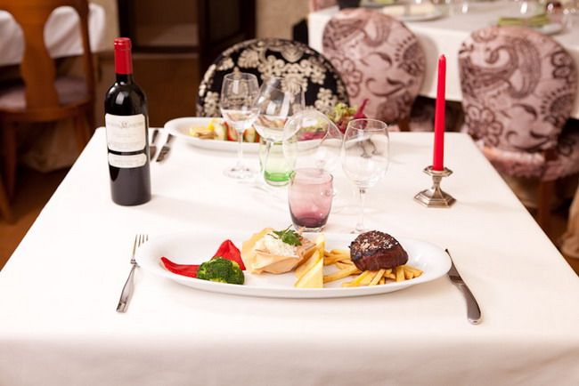 Vrei sa mananci ceva delicios si sanatos? Mergi la restaurantul Casa MarieAan, un tapas adevarat in inima Bucurestiului...