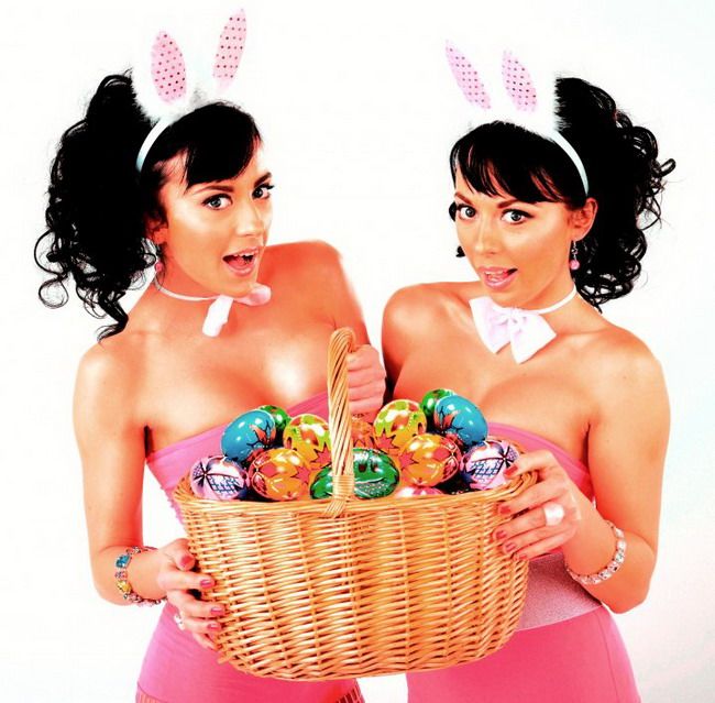 Cheeky Girls ne ureaza &acirc;&euro;&oelig;Paste fericit!&acirc;&euro; FOTO!