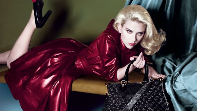 O recunosti? E Scarlett Johansson! FOTO