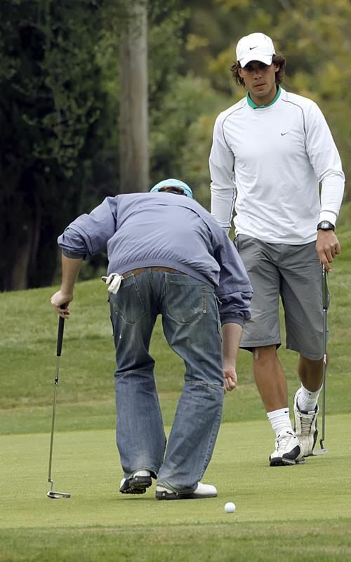Nadal da tenisul pe golf! FOTO!