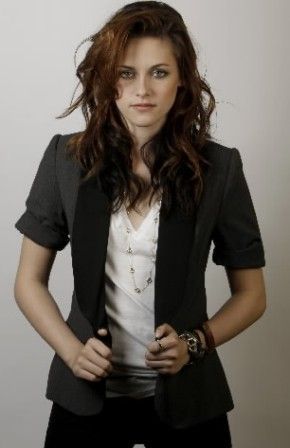 Robert Pattinson despre colega si iubita lui: Kristen Stewart este minunata! GALERIE FOTO