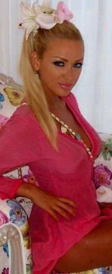 Kitschul absolut in showbizz-ul romanesc GALERIE FOTO