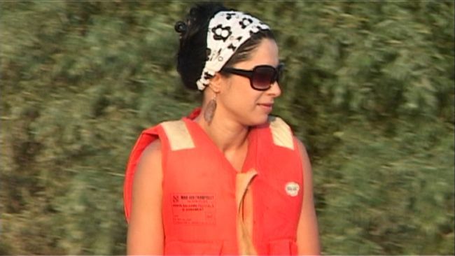 Sanziana Buruiana , sexy si provocatoare la &ldquo;Serviti, va rog!&rdquo;