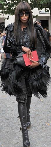 Super fashion la comemorarea lui Alexander McQueen