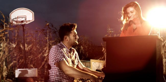 Iti place noul clip al lui Smiley Love is for free ?