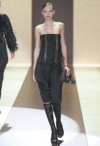 Culori tari si franjuri in noua colectie Gucci GALERIE FOTO! &nbsp;