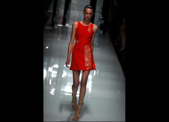 GROAZNIC: show-urile de moda ale toamnei, prezentate de modele anorexice