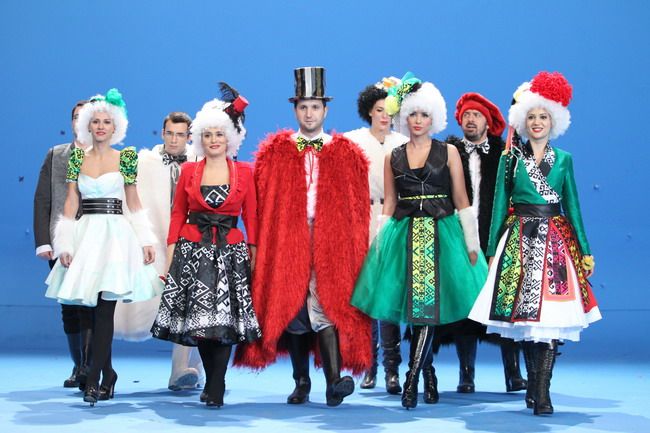 Super costume pentru vedetele PROTV de 1 decembrie