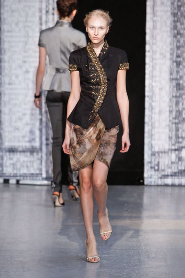 Rochiile din lanturi - propunerea Haute Couture a lui Valentino