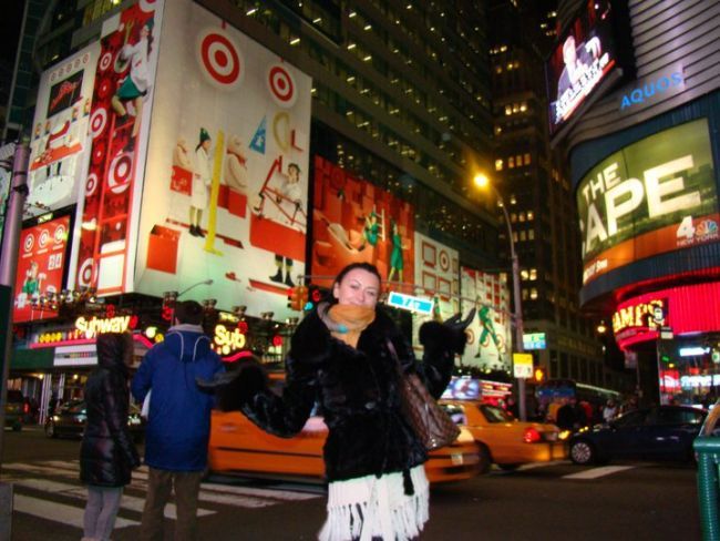 Raluca si Denisa Tanase, impresionate de zgarie-norii din New York! EXCLUSIV