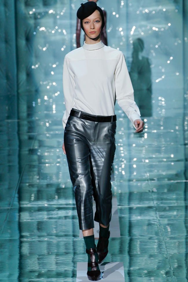 Marc Jacobs propune bulinele pentru toamna - iarna 2011