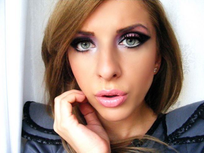 Invata sa te machiezi ca Antonia in videoclipul Shake It Mamma! VIDEO
