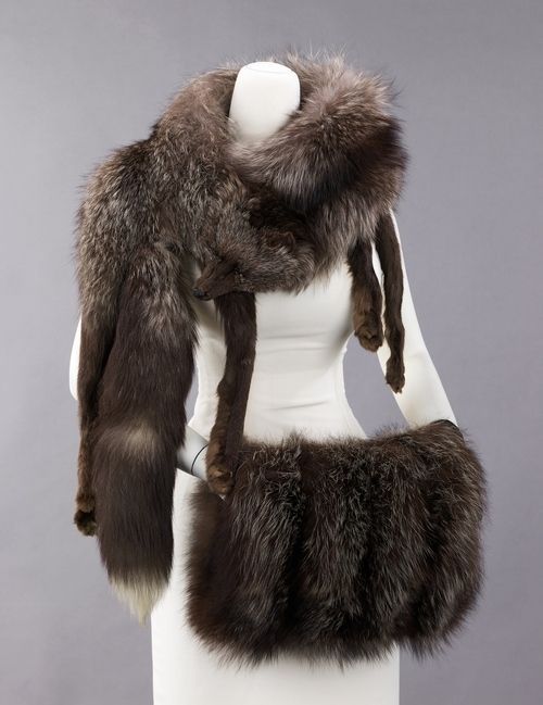 Fashion extrem: accesorii facute din animale moarte GALERIE FOTO