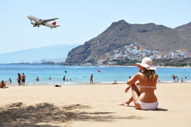 Vrei sa te bronzezi si nu mai ai rabdare pana la vara?&nbsp;Pleaca acum&nbsp;in Tenerife ! FOTO si VIDEO