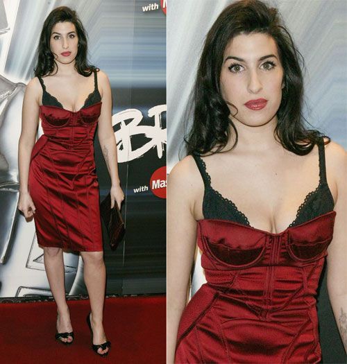 Un an de la moartea unei artiste controversate. Citeste povestea lui Amy Winehouse - de la celebritate la supradoza