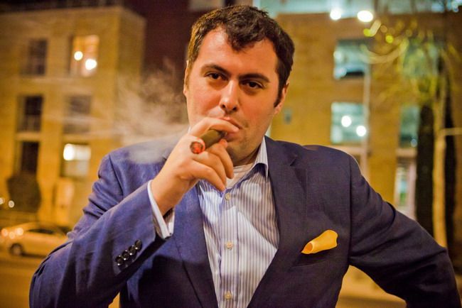 De ce ne plac barbatii din online: Dragos Manac face chestiile IT sa sune sexy