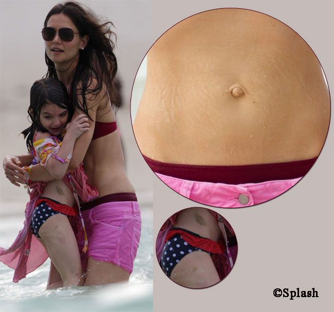 Mama si fiica, la plaja: Katie Holmes - plina de vergeturi pe burta, iar Suri Cruise - plina de vanatai! &nbsp;
