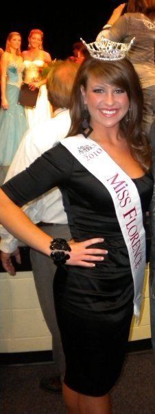 De la 100 de kilograme a ajuns la 54 si este in finala Miss America! Vezi cum a reusit!