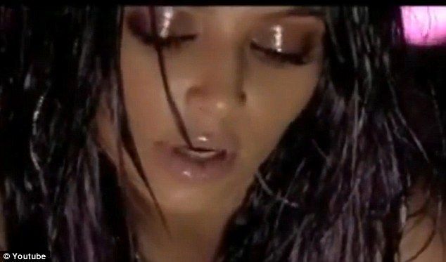 Videoclipul sexy tinut ascuns de Kim Kardashian a aparut pe net! VIDEO