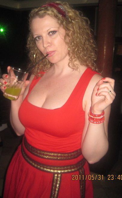Oana - nume de cod pentru prost gust in showbiz: scandaluri, kitsch si vulgaritate
