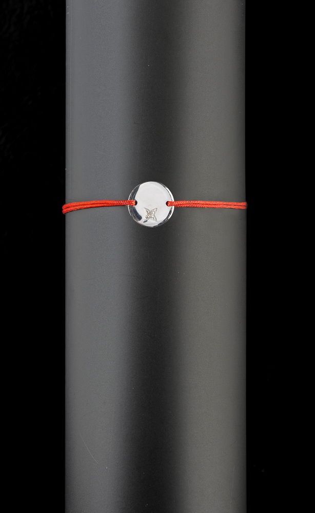 Diamante, la preturi accesibile? Vezi noua colectie de bijuterii a Malvinei
