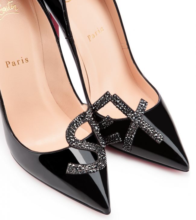 Ultimul model de Louboutin face furori printre vedete. Noua ni se par vulgari &ndash; tu i-ai purta?