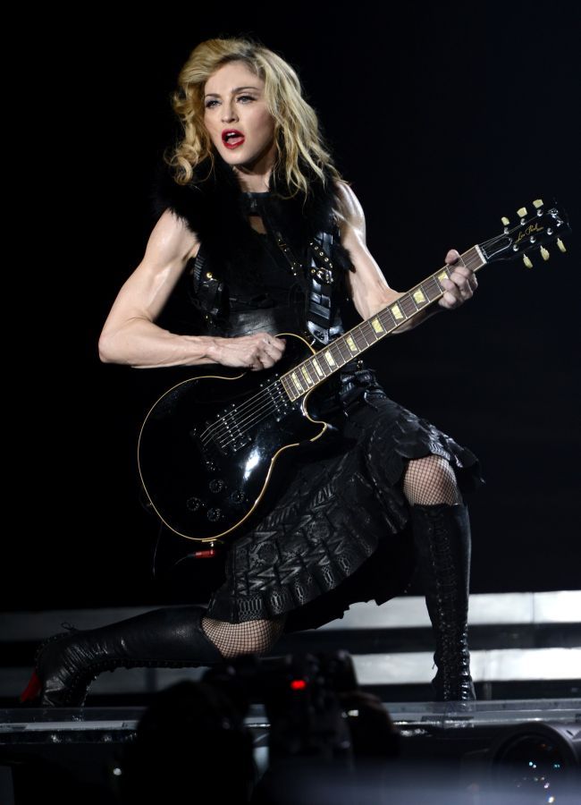Madonna si-a pierdut orice urma de feminitate. Imaginile care dovdesc ca s-a transformat intr-o culturista veritabila