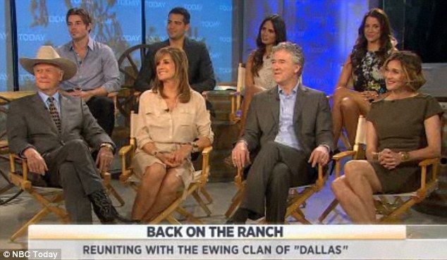 Sue Ellen din Dallas: uimitoare la 71 de ani! Vezi cum arata si ceilalti actori FOTO