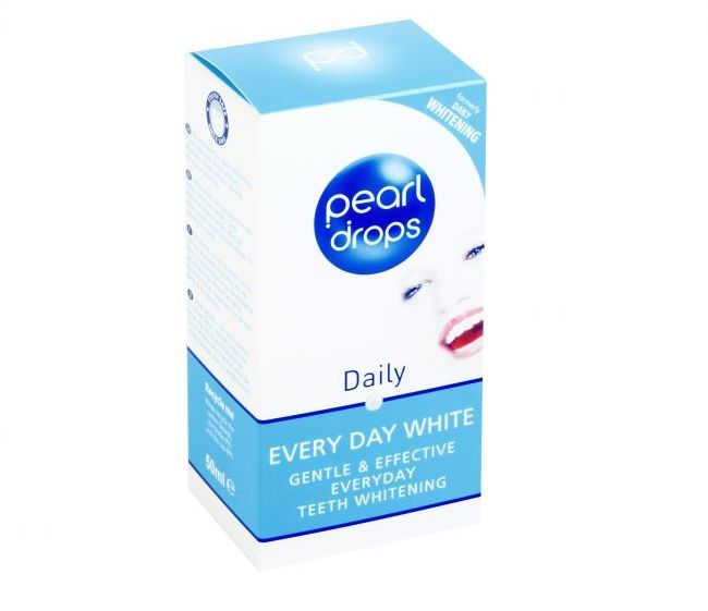 Pregateste-te pentru un zambet demn de covorul rosu cu Pearl Drops Hollywood White