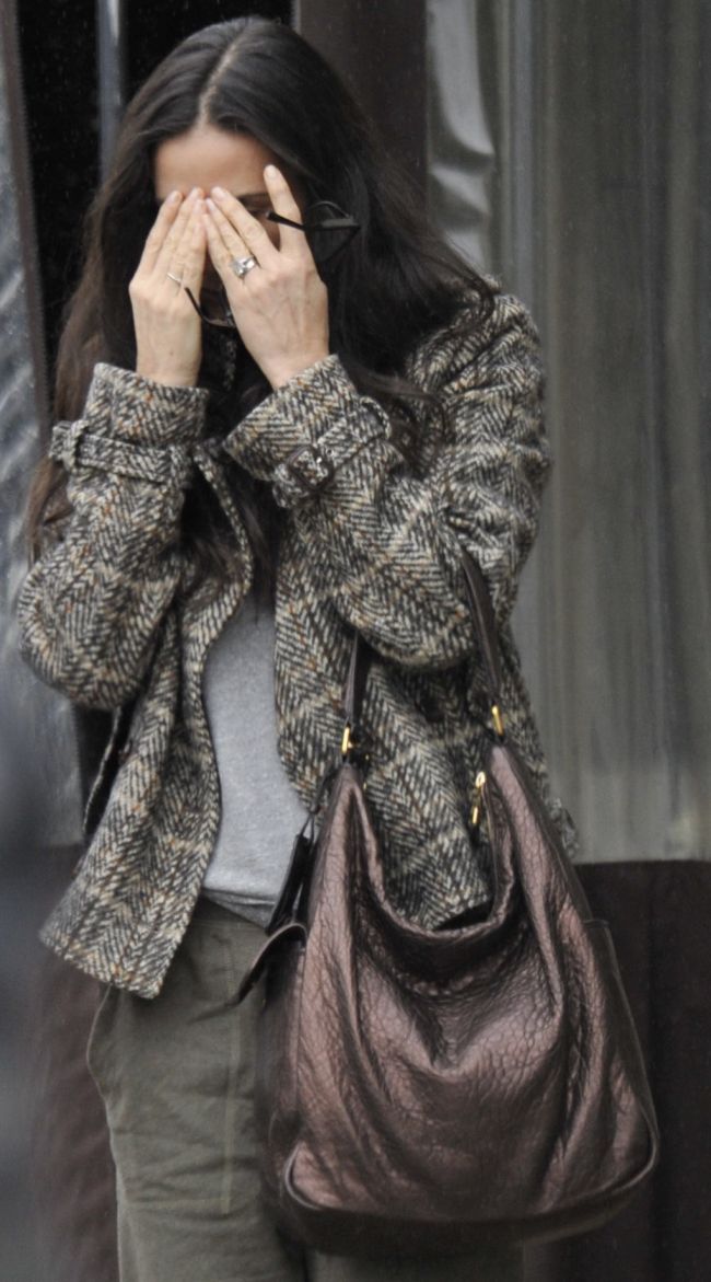 Demi Moore, &ldquo;devastata&rdquo; din cauza relatiei lui Ashton Kutcher cu Mila Kunis