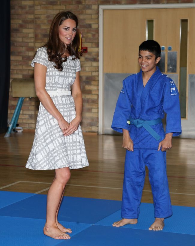 Ducesa de Cambridge, smart chic la Jocurile Olimpice de la Londra. Vezi cu ce incaltaminte a intors toate privirile