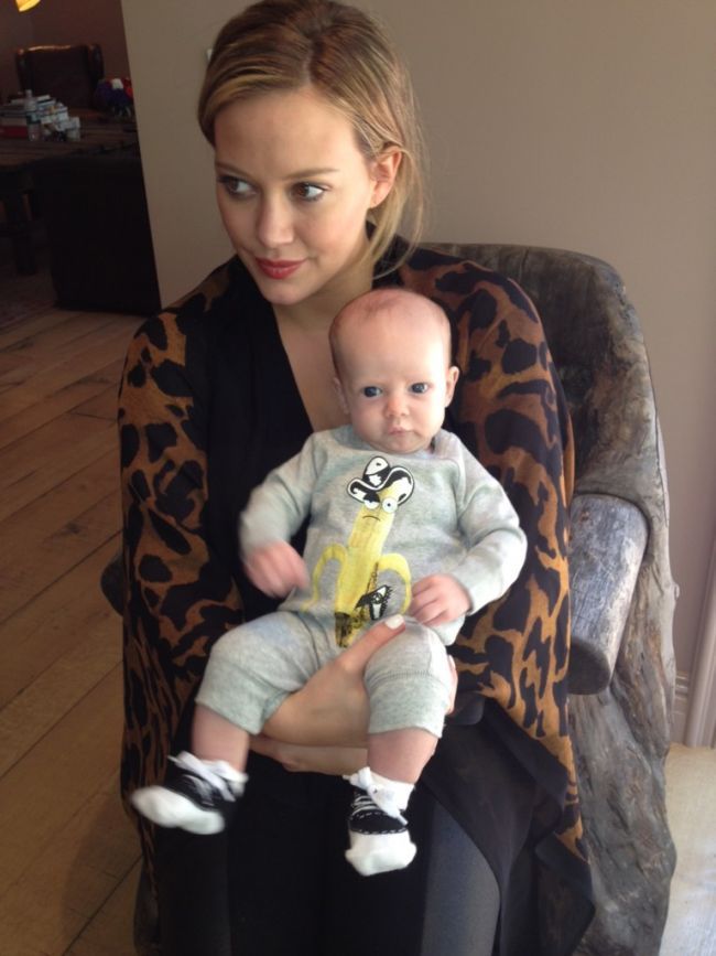 &ldquo;E cel mai adorabil si mai trist.&rdquo; Hilary Duff le arata fanilor imagini cu fiul ei, Luca