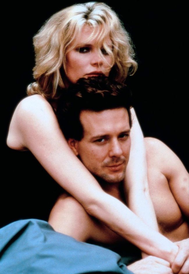 Mickey Rourke si Kim Basinger, din nou impreuna. Cum arata la 26 de ani dupa scena fierbinte din 9 saptamani si jumatate
