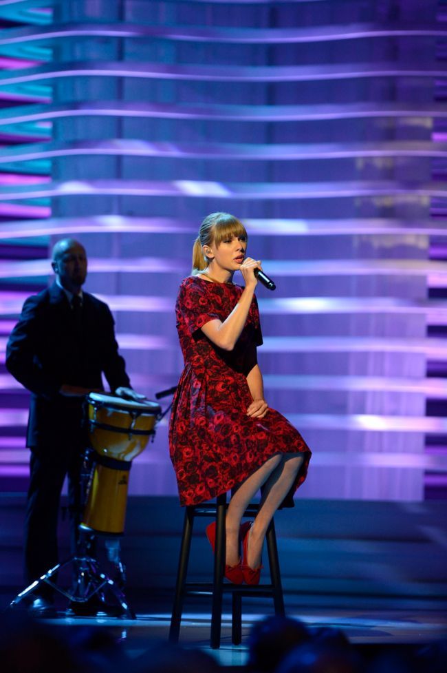 Taylor Swift a izbucnit in plans in fata fotografilor. Vezi gestul emotionant cu care a facut milioane de oameni sa verse lacrimi VIDEO