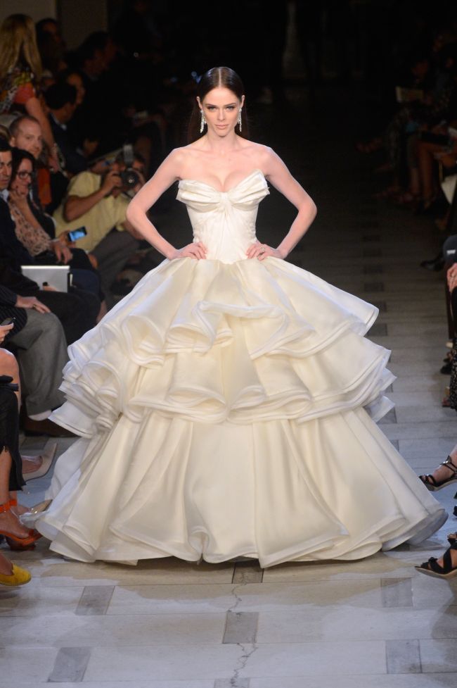 New York Fashion Week: Zac Posen, primavara/vara 2013 - o colectie romantica si ultrafeminina