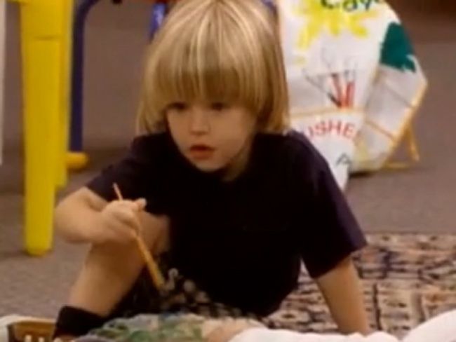 Iti amintesti de gemenii adorabili din serialul Full House ? Uite cum arata acum Alex Katsopolis