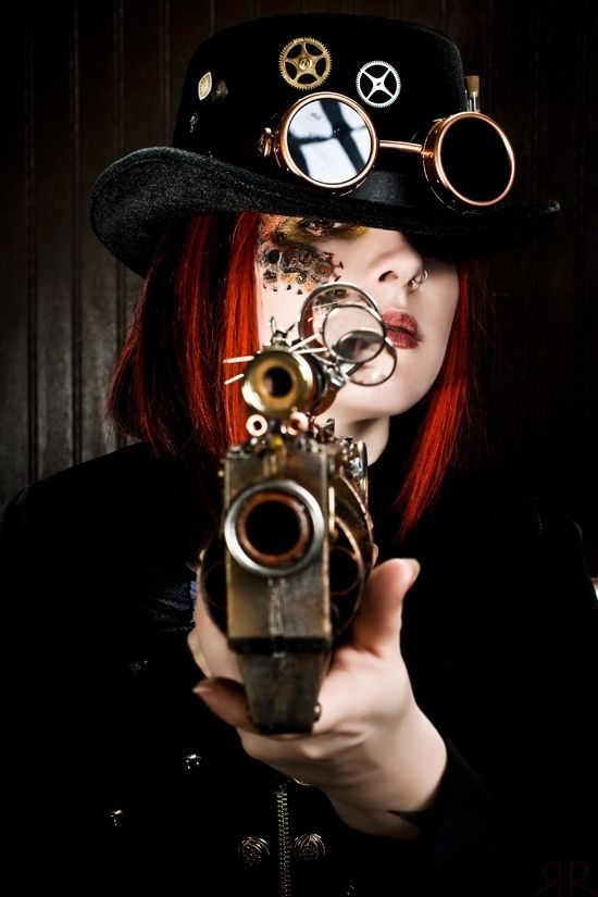 Accesoriile steampunk, cel mai cool trend vestimentar al momentului. Iti place cum arata?