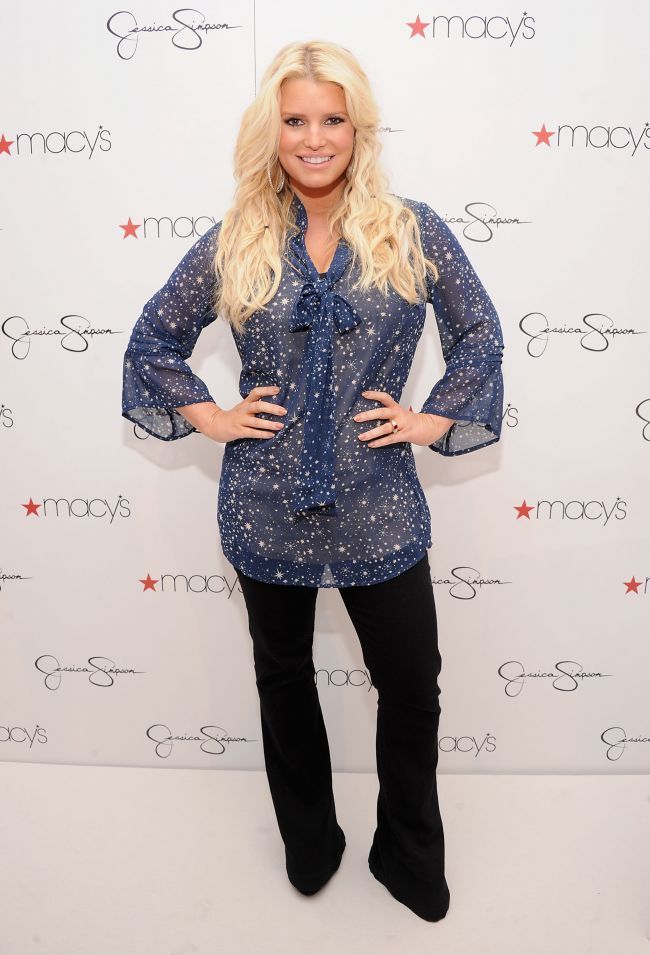 Jessica Simpson este de nerecunoscut! Vezi cat de mult a slabit celebra blonda