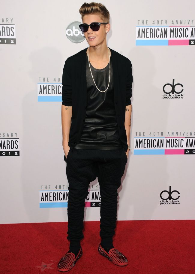 Justin Bieber i-a facut o declaratie emotionanta iubitei sale. Cum a impresionat-o pe Selena Gomez