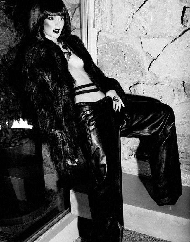 Momentul pe care toti fanii Gossip Girl l-au asteptat! Leighton Meester a pozat topless intr-o revista din America