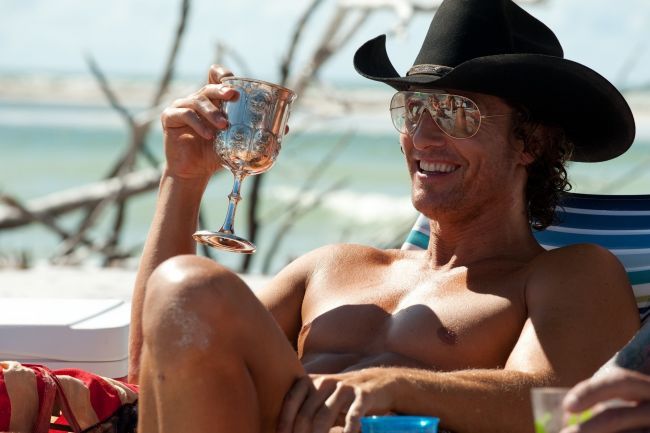 Era unul dintre cei mai sexy barbati din lume. Prin ce transformare oribila a trecut Matthew McConaughey pentru ultimul sau film