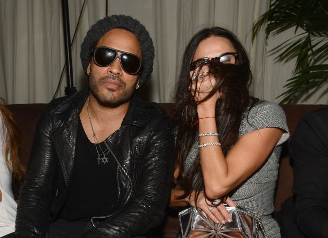 Demi Moore, dezmat total alaturi de Lenny Kravitz. Vezi gesturile bizare care i-au uimit pana si pe paparazzi