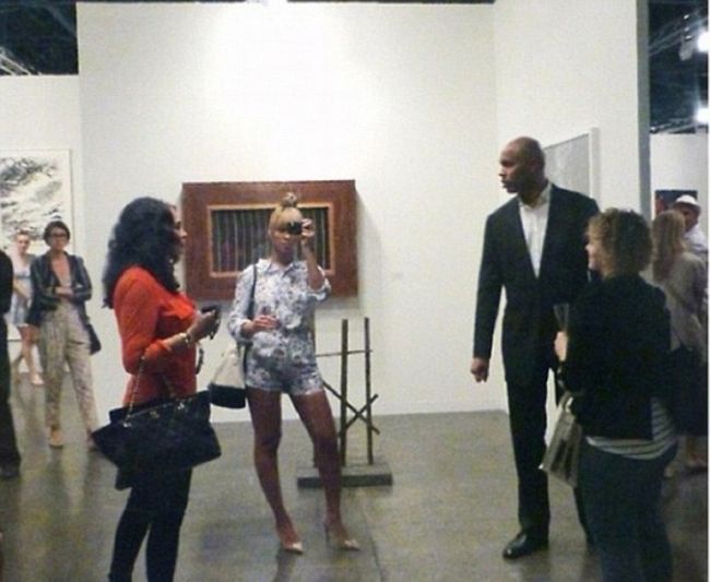 Beyonce a impresionat cu o tinuta chic. Cum arata vedeta la cateva luni de la nastere