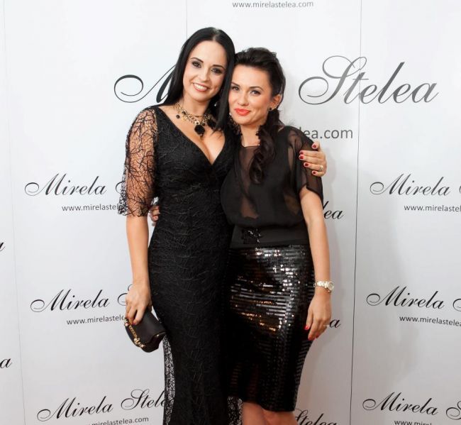 Andreea Marin Banica, 3 in 1: look de pustoaica, de diva si femeie de casa. Cum se transforma vedeta de la o situatie la alta