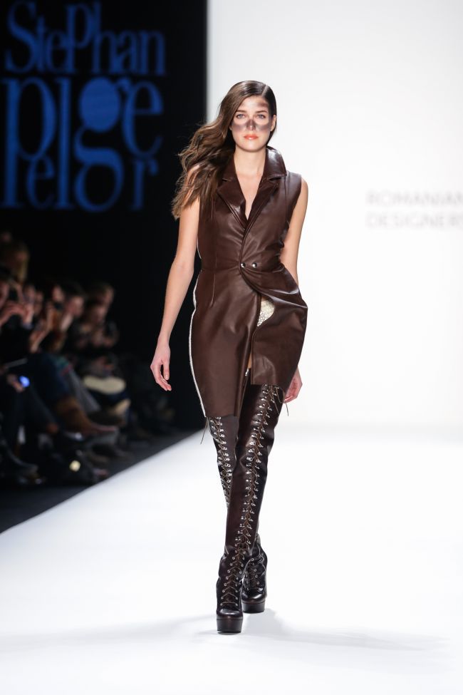 Stephan Pelger, pentru a cincea oara la Berlin Fashion Week: si-a prezentat colectia toamna/iarna 2013/2014