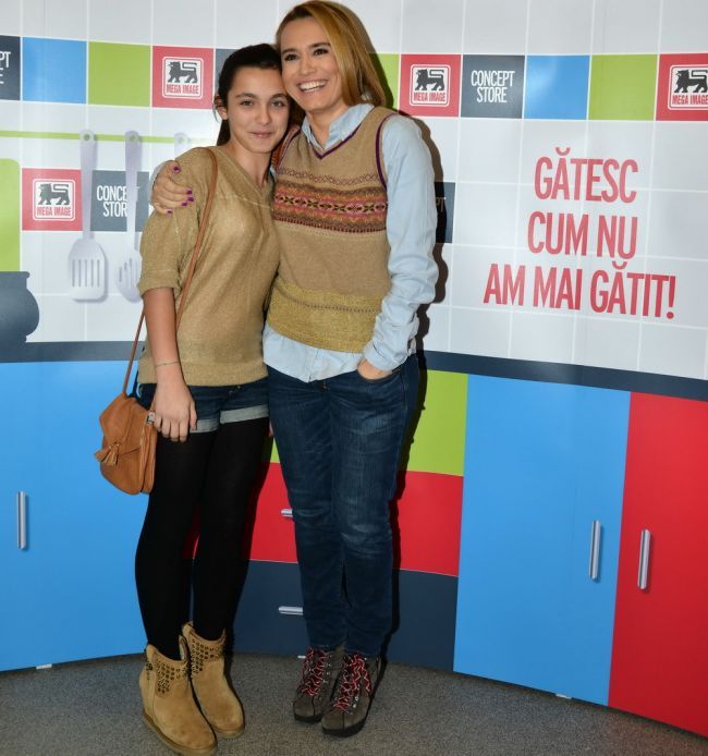 Fiica Andreei Esca, pe urmele mamei sale. Dintr-o fetita se transforma intr-o adolescenta frumoasa si stilata