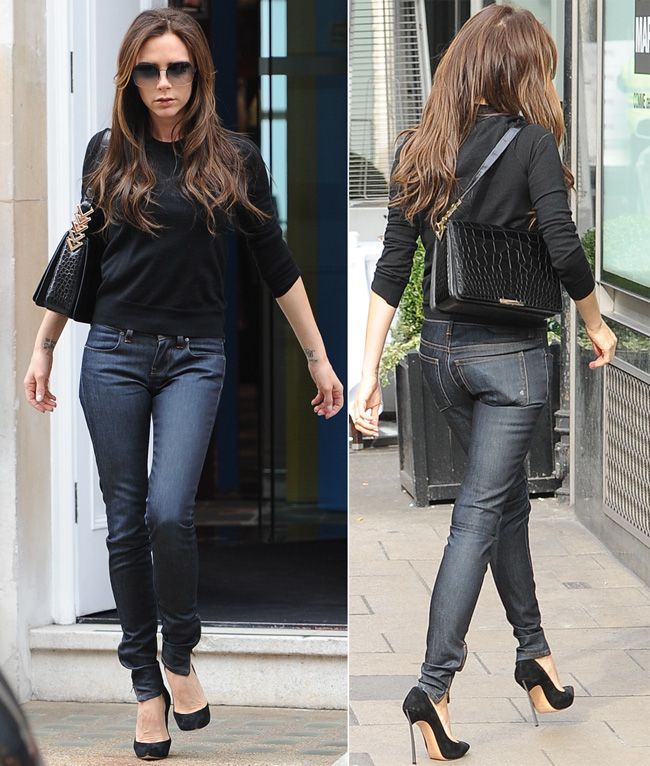 Victoria Beckham se pregateste sa se alature circului. Designerul a facut exercitii de echilibristica pe strada, intr-o pereche de super skinny jeans si pe tocuri ametitoare