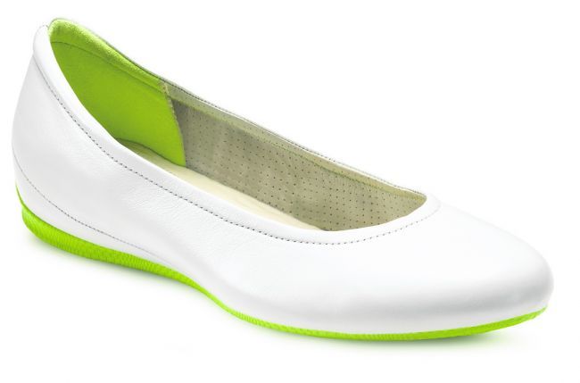 Noua colectie ECCO: piese inspirate din vara scandinava, moda anilor &rsquo;20 si cultura hippie