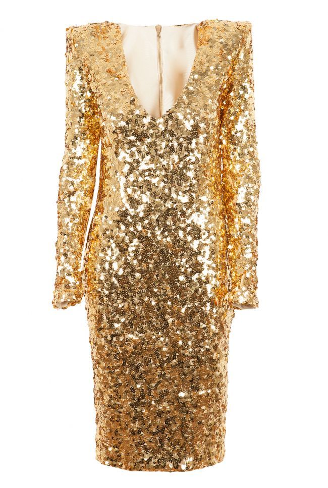 Giulia Nahmany este primul designer roman care creeaza haine pentru femeile cu forme: &bdquo;Putem fi glam chiar daca nu avem 50 de kg