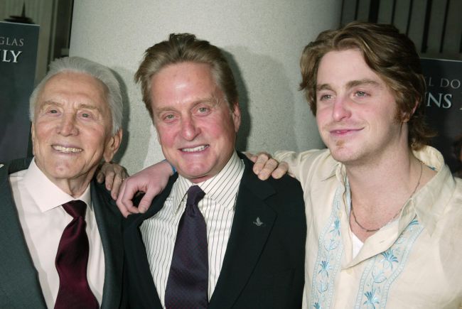I s-a dublat pedeapsa cu inchisoarea. Vezi de ce fiul lui Michael Douglas, Cameron a ajuns in aceasta situatie, si cand va fi eliberat